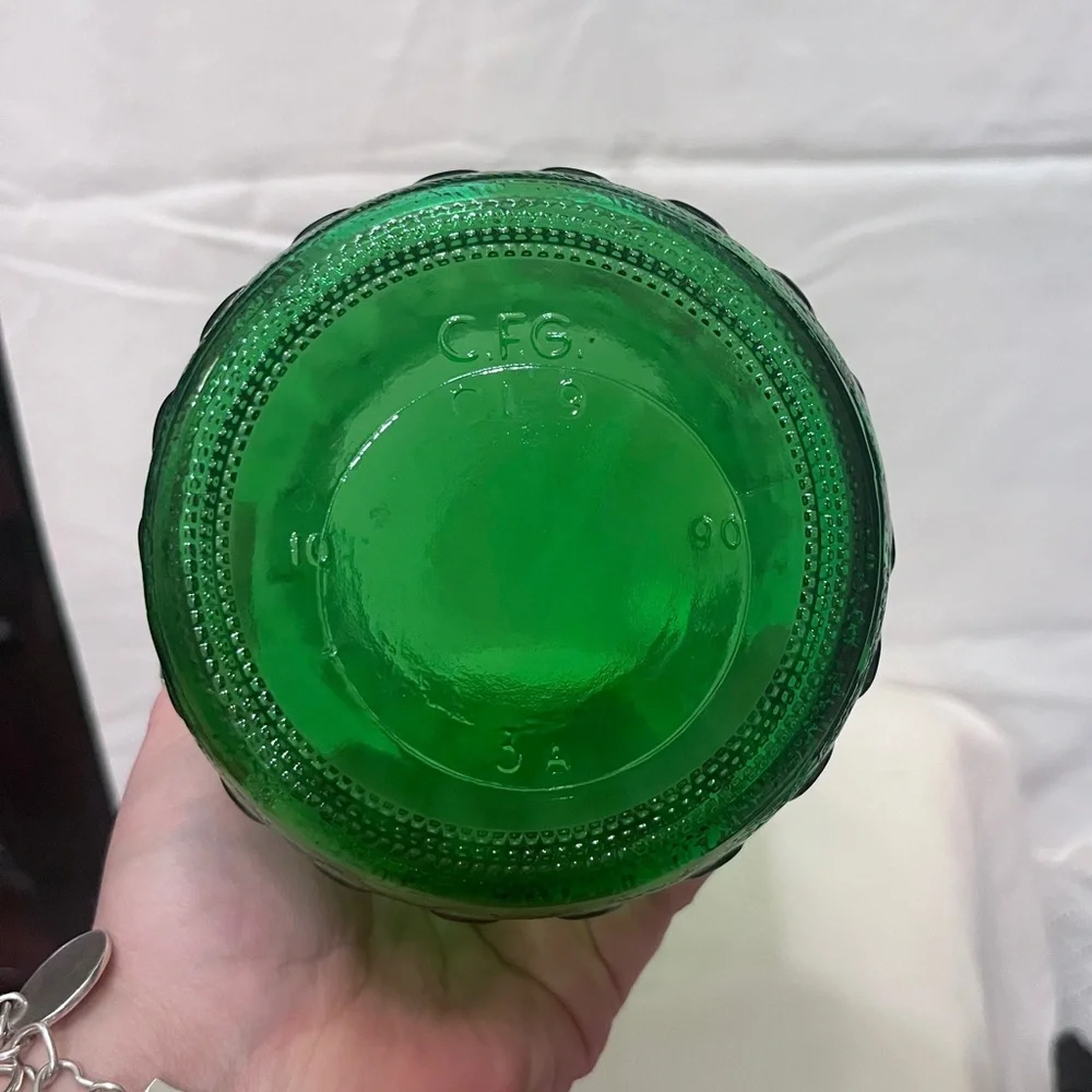 CFG Emerald Green Diamond Textured Vintage Vase